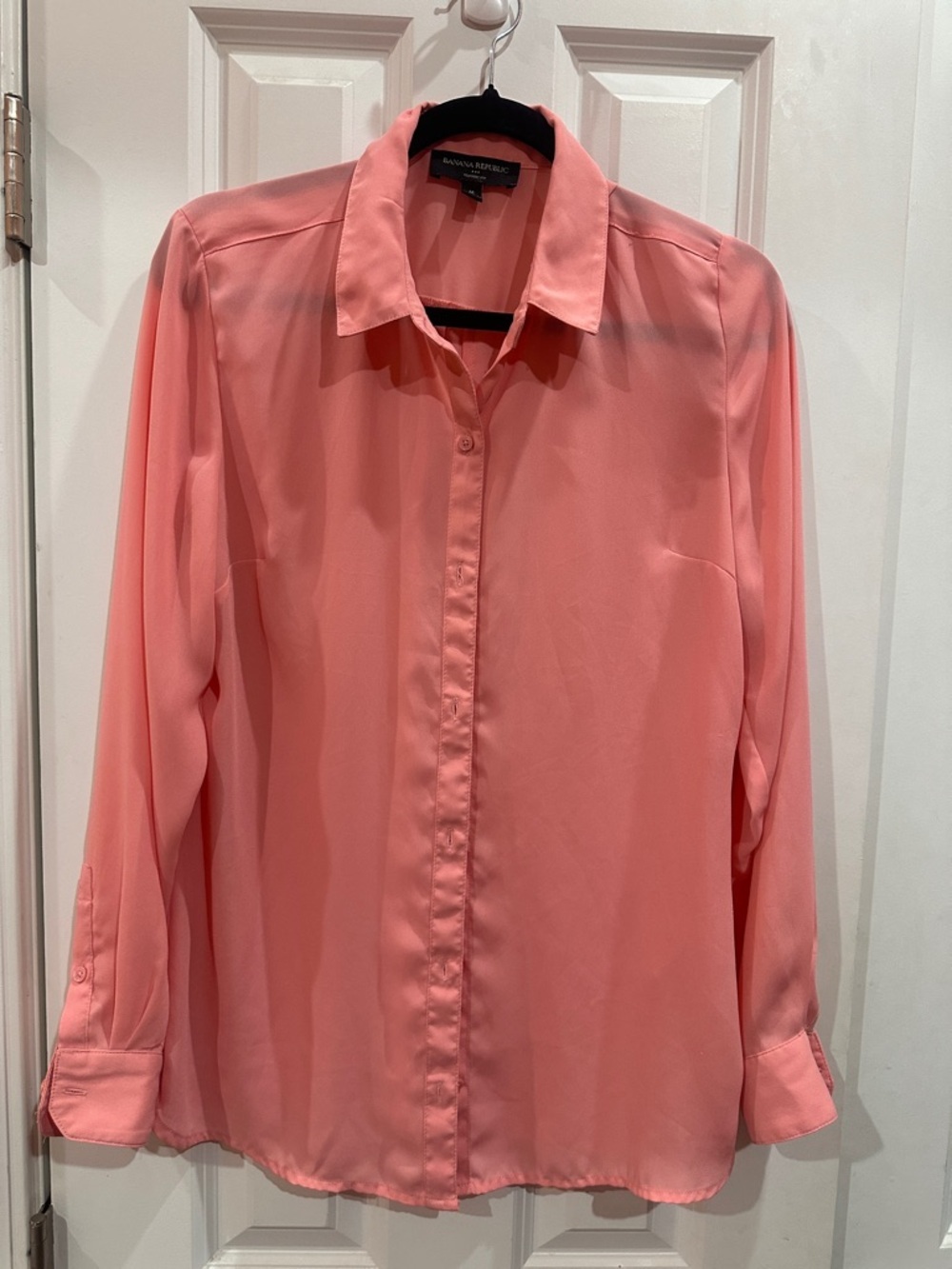 NWOT Banana Republic Coral Blouse with Classic Collar size M